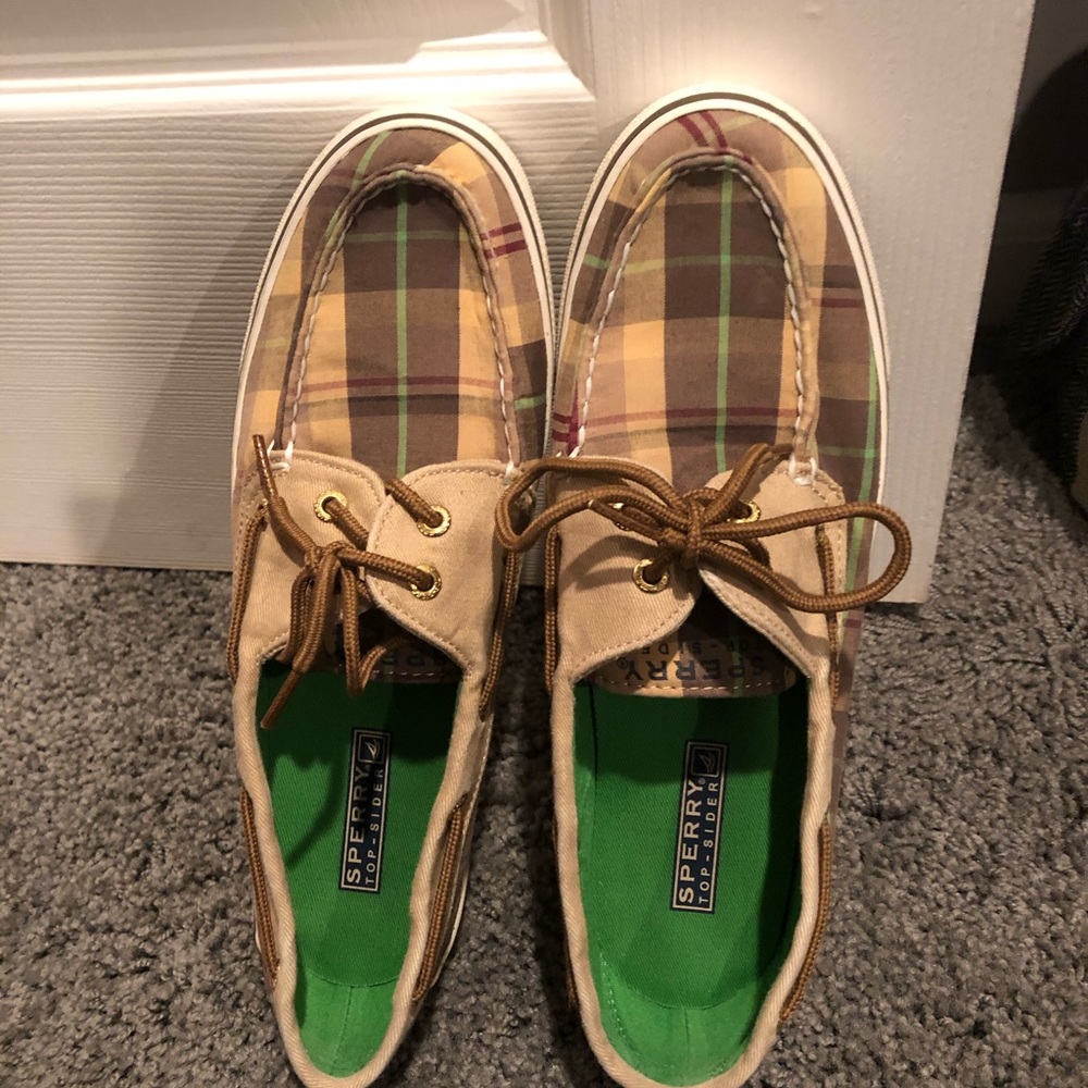 Sperry plaid boat shoes, tan/green,size 8.5